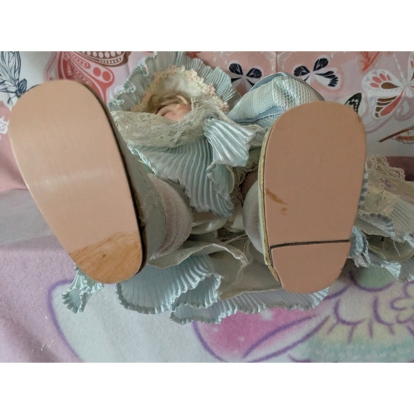 Springtime Porcelain Doll - Picture 7 of 8